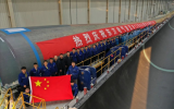 東方風(fēng)電首支120米級葉片下線