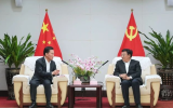 海南省委書(shū)記馮飛會(huì)見(jiàn)明陽(yáng)集團(tuán)董事長(zhǎng)張傳衛(wèi)一行：共商海上風(fēng)電產(chǎn)業(yè)合作發(fā)展大計(jì)